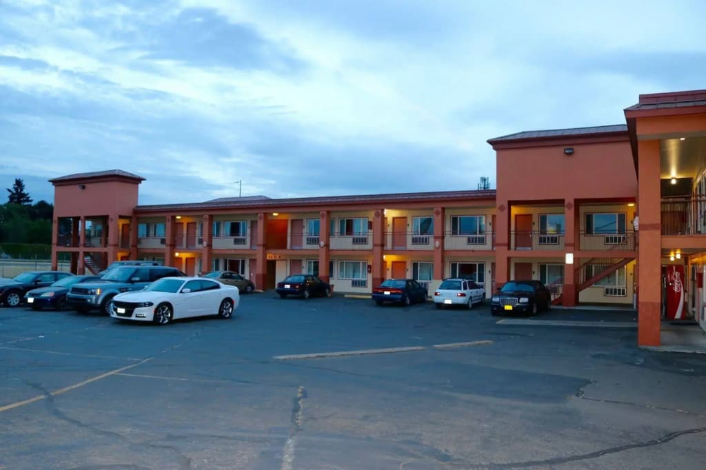 Hotel photo 1