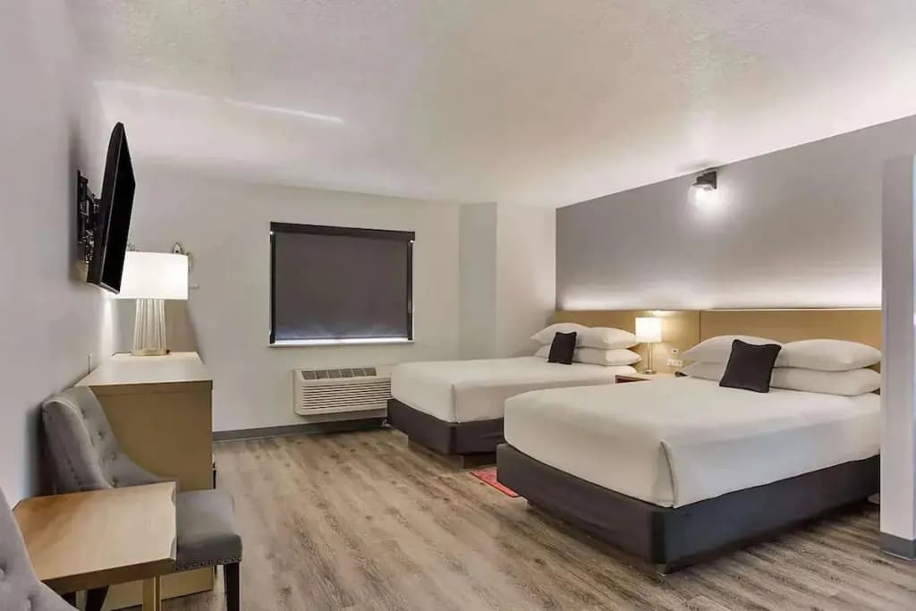 Standard Quadruple room