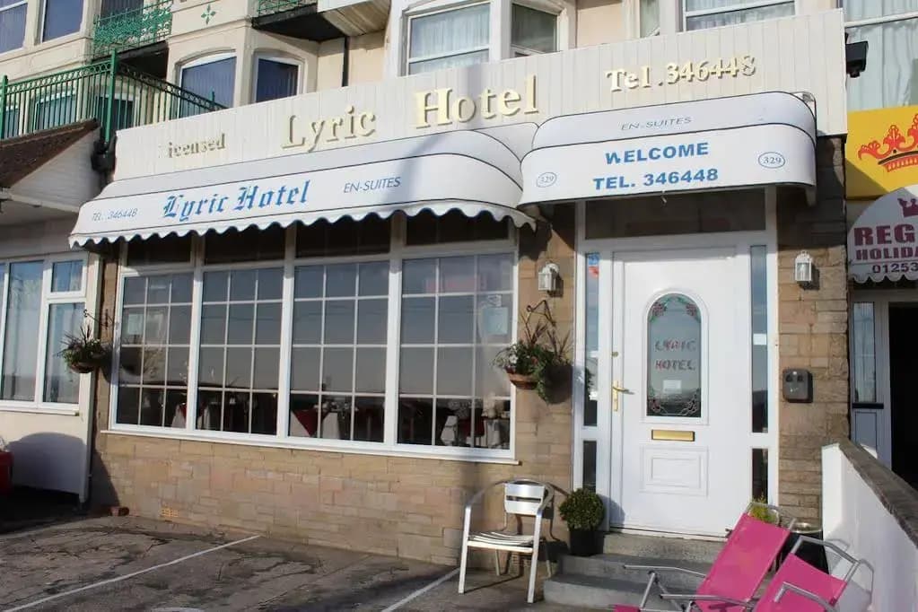 Hotel photo 1