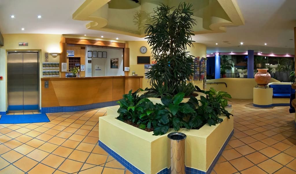 Hotel photo 2