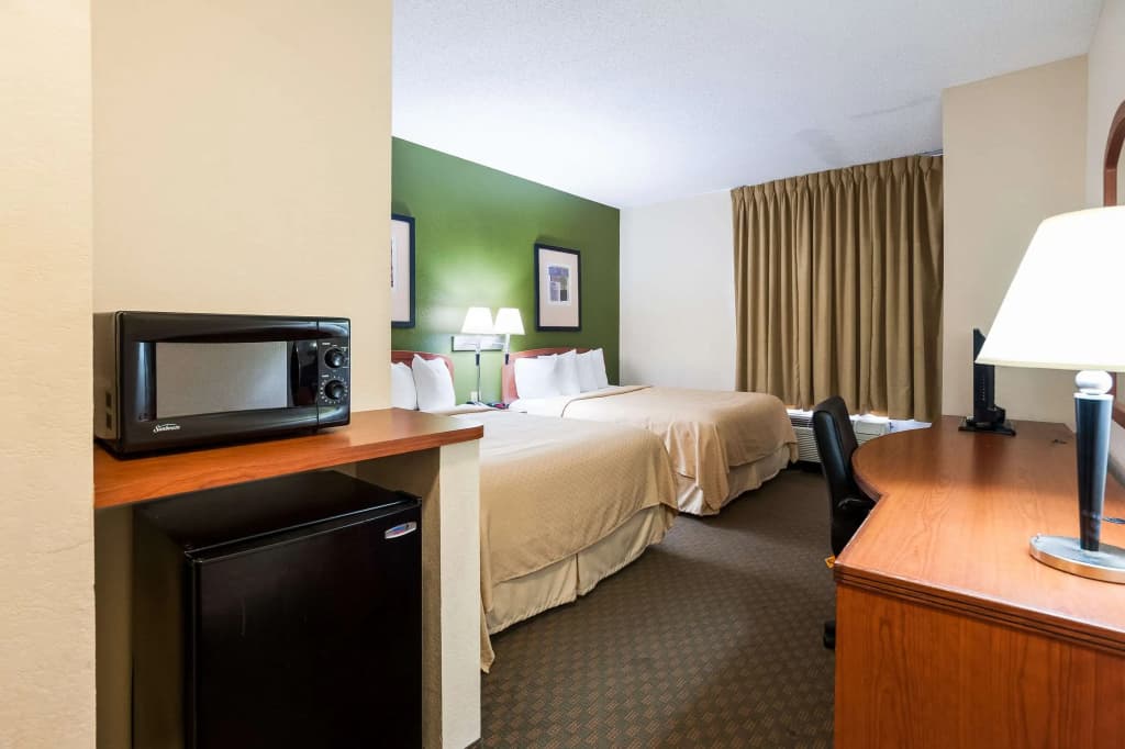 Standard Quadruple room