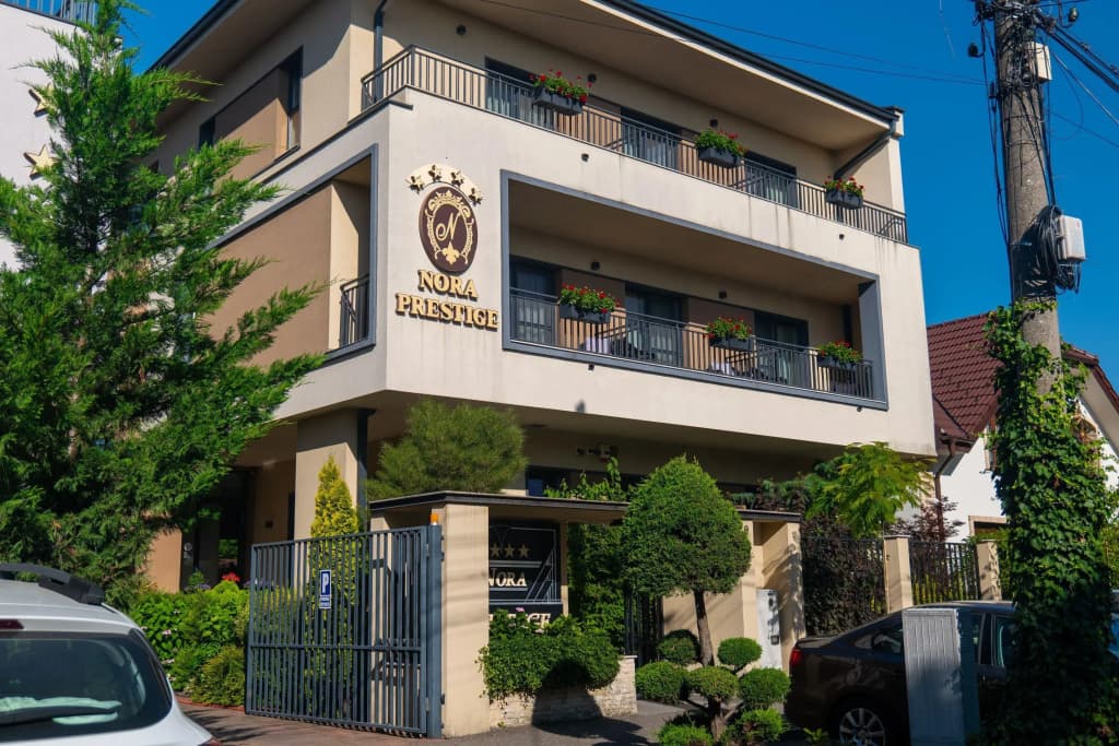 Hotel photo 1
