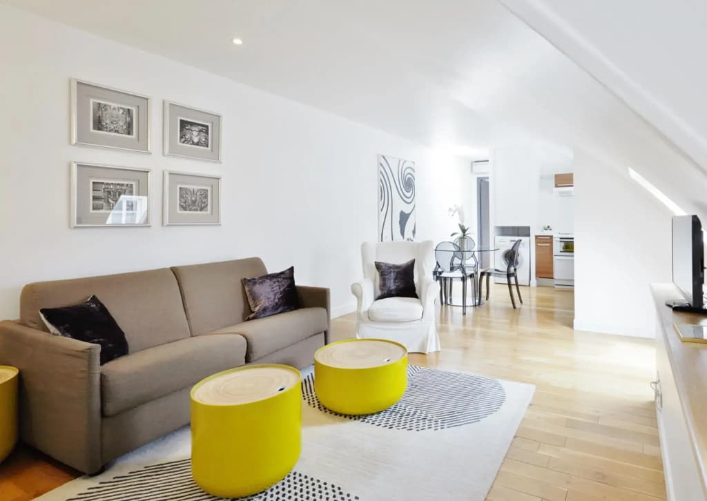 1 Bedroom Apartment