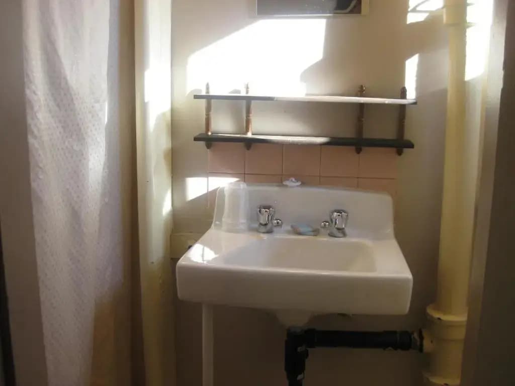 Economy Single room
