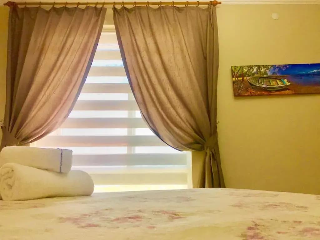 2 Bedrooms Apartment with city view