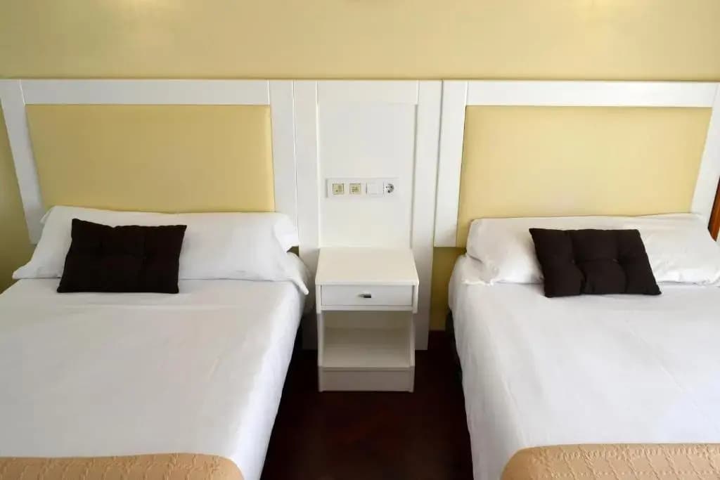 Superior Double room with partial sea view full double bed