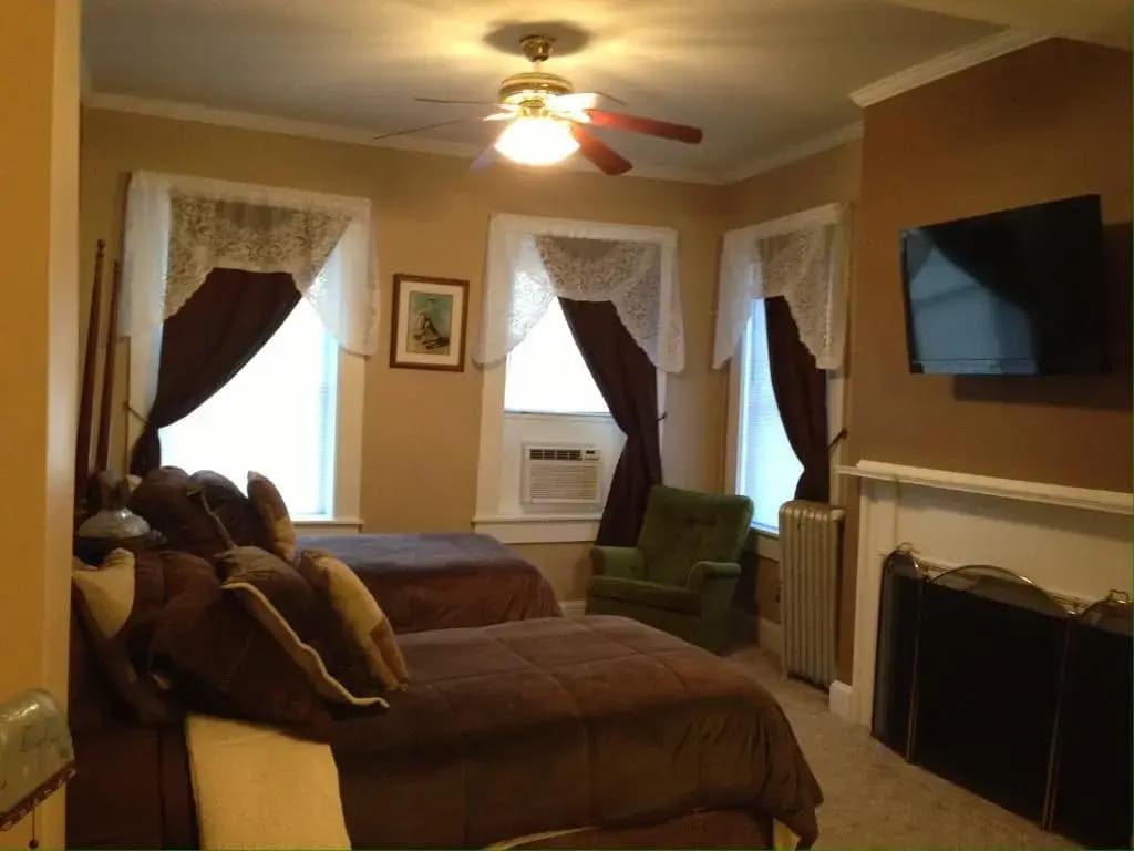 Deluxe Double room twin beds