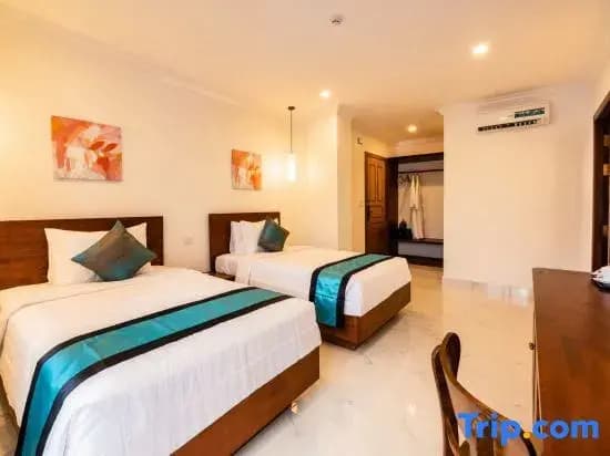 Deluxe Double room with balcony twin beds
