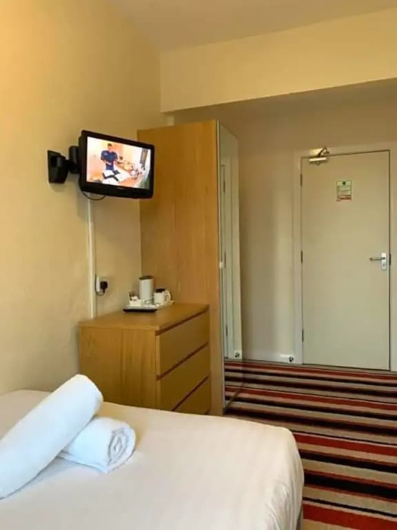 Economy room