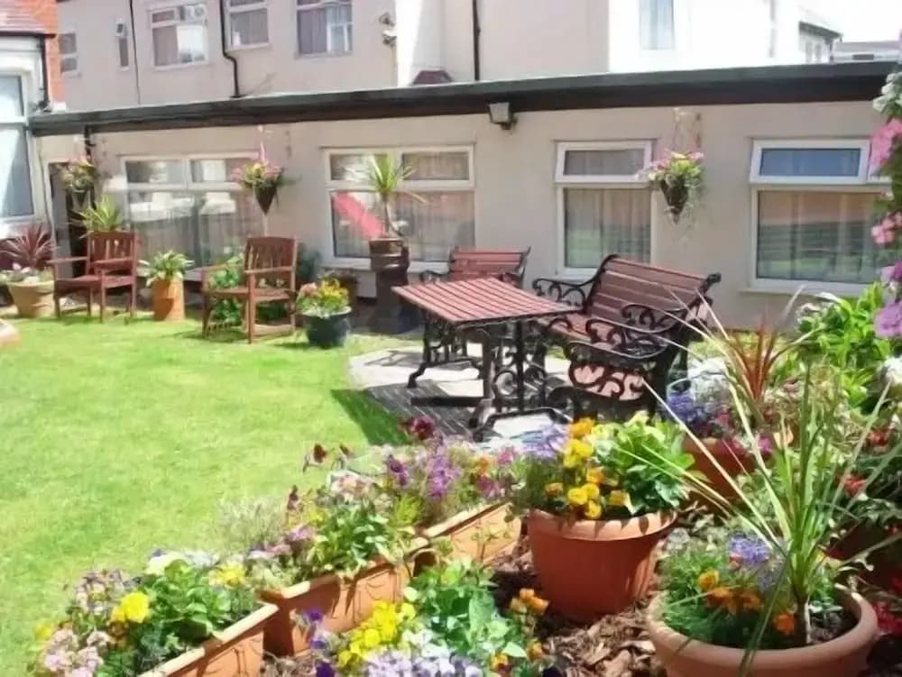 2 Bedrooms Basement Apartment