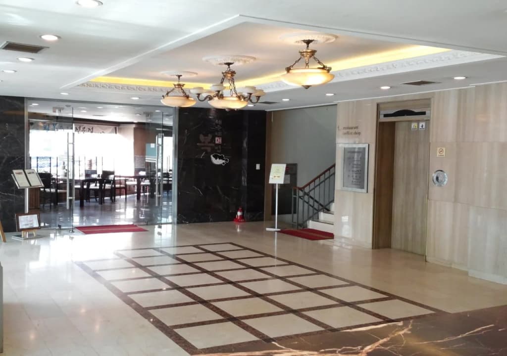 Hotel photo 1