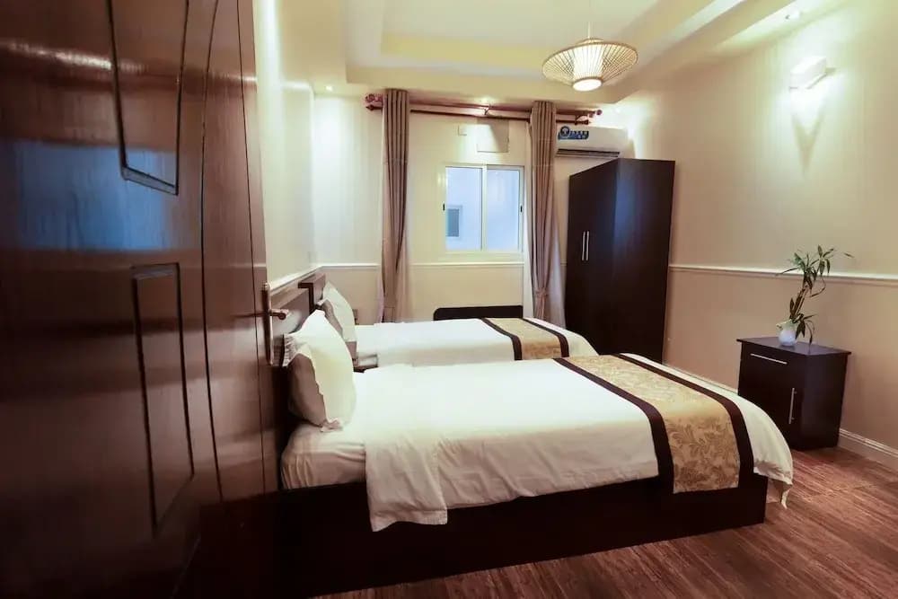 3 Bedrooms Apartment