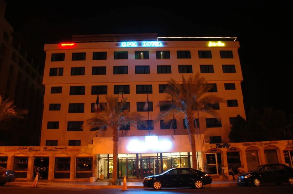 Hotel photo 1