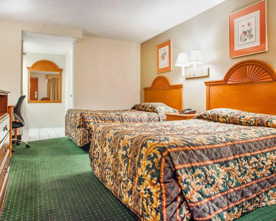 Standard Quadruple room