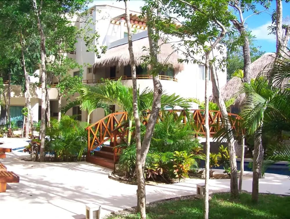 Hotel photo 1