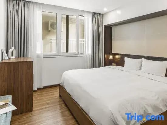 Apartment with balcony and with city view