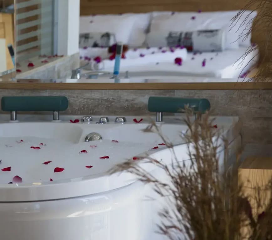 Standard Double room with balcony and with sea view full double bed