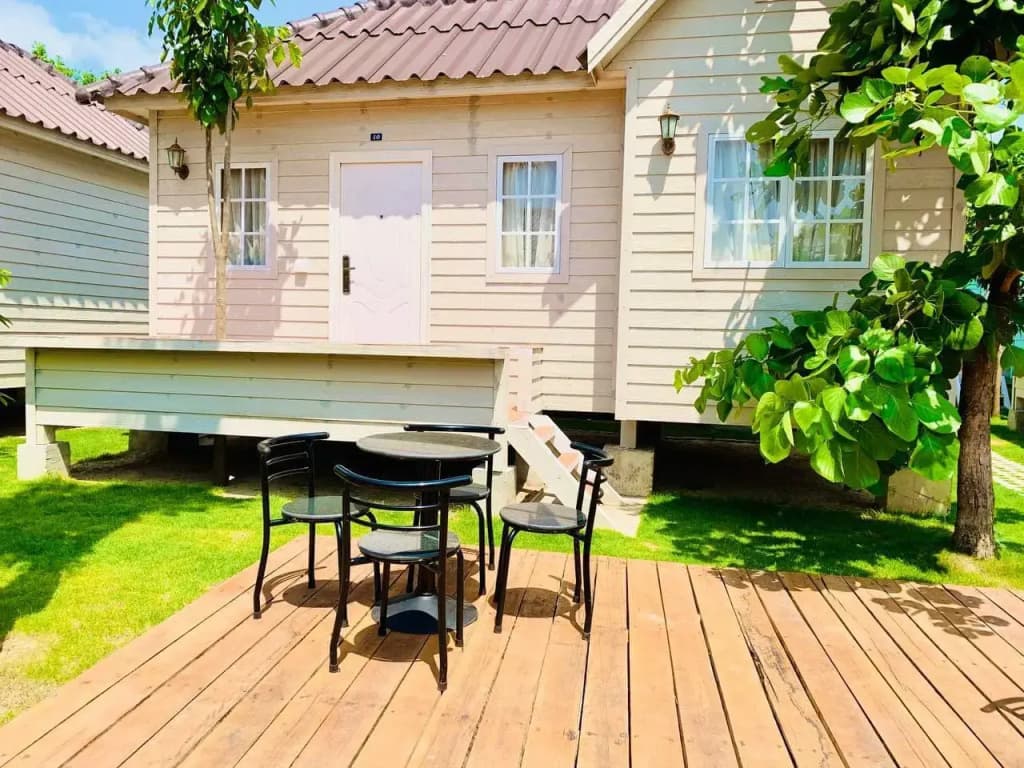 Double Bungalow full double bed