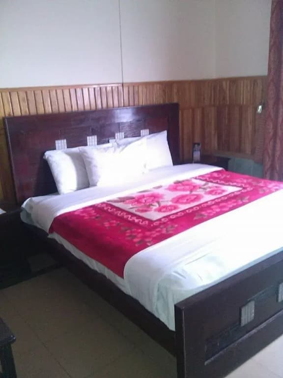 Deluxe Double room with balcony full double bed