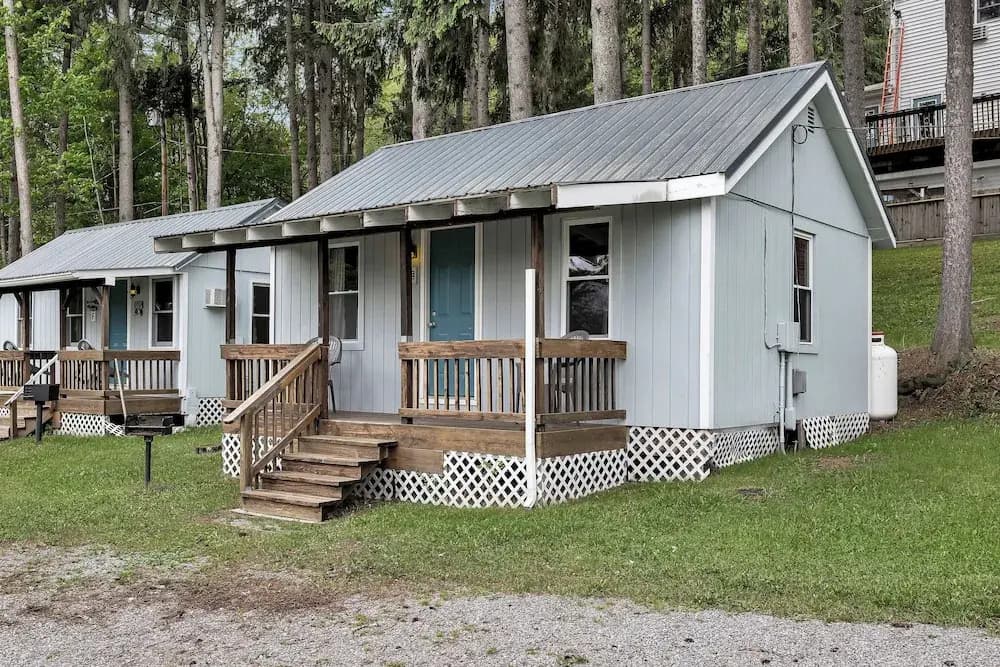 1 Bedroom Cottage with balcony and with partial view