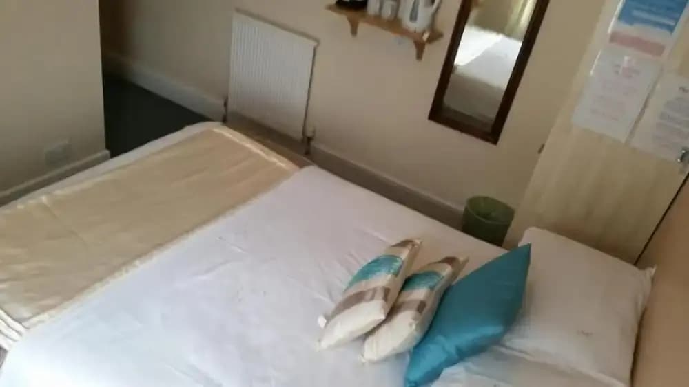Economy Double room twin beds