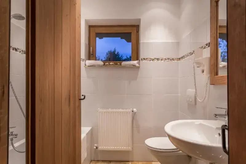 1 Bedroom Standard Double room with balcony full double bed