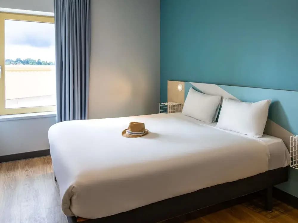 Standard Double room full double bed