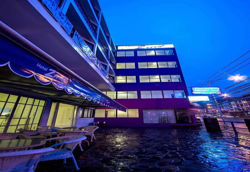 Hotel photo 1