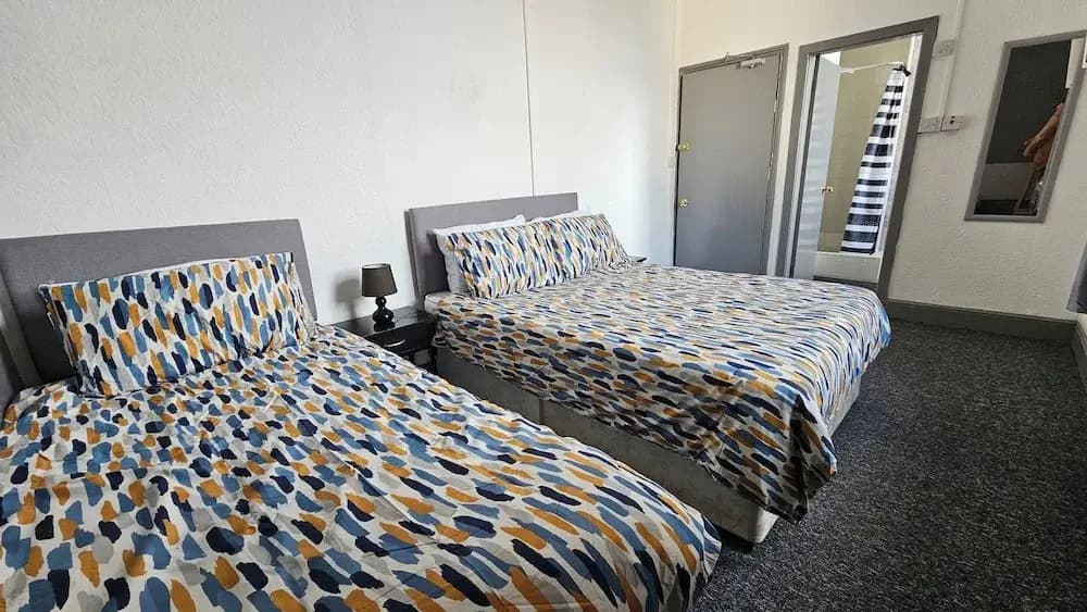 Standard Triple room with sea view