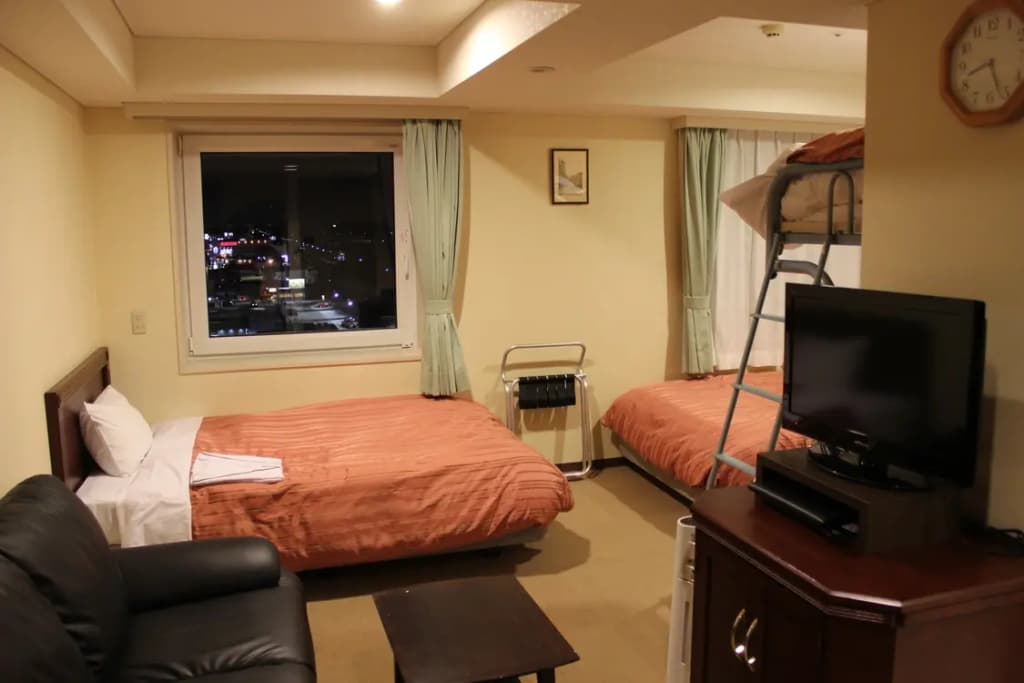 Quadruple Suite