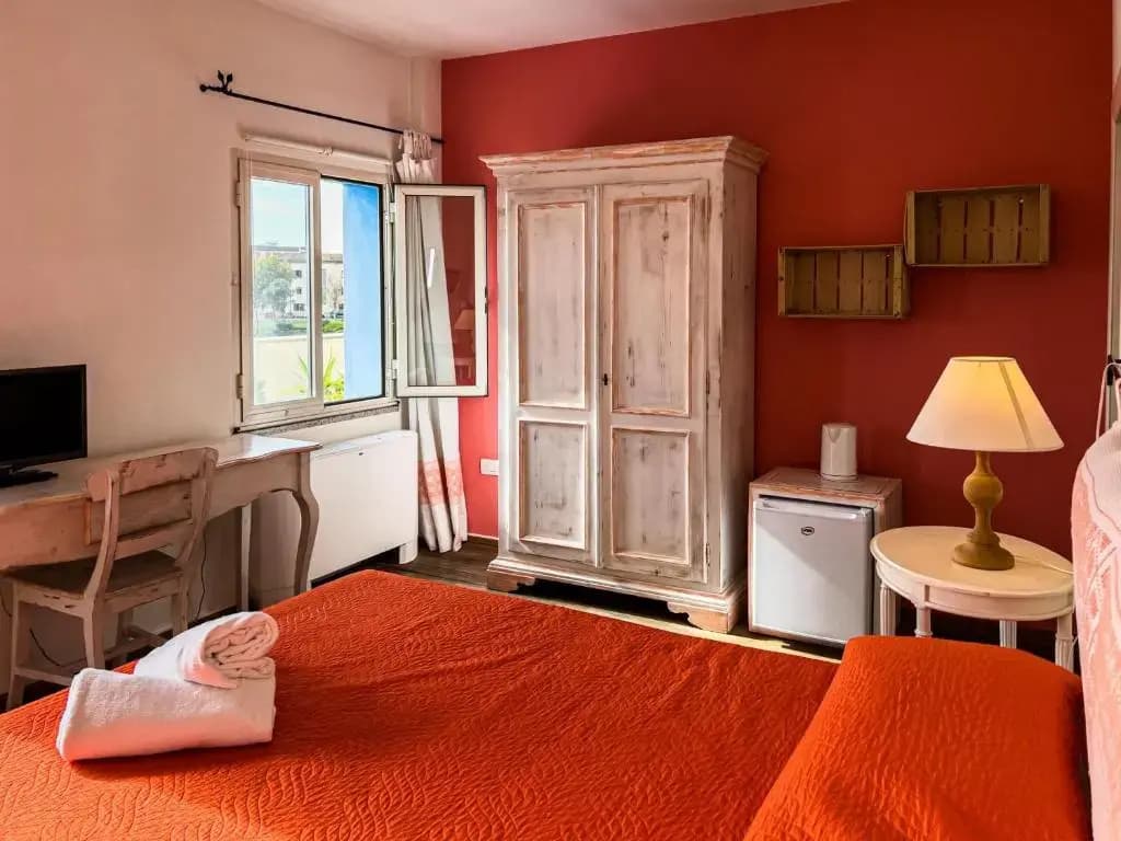 Standard Double room with sea view full double bed