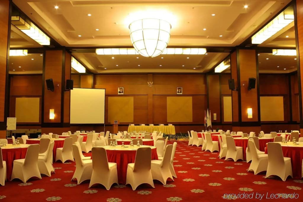 Hotel photo 12