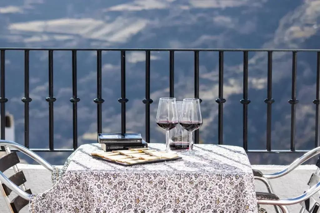 1 Bedroom Apartment with mountain view