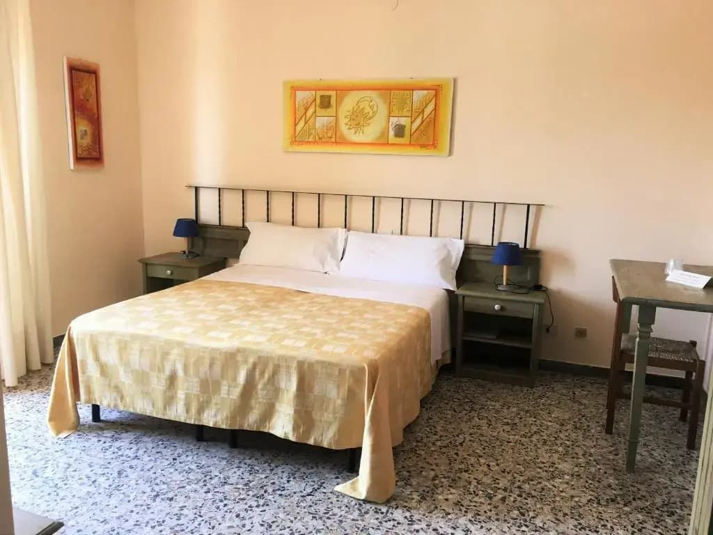 Classic Double room full double bed