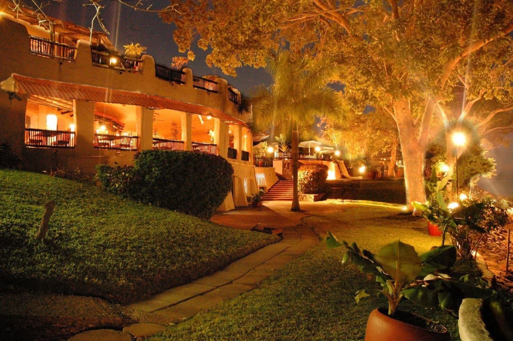Hotel photo 1