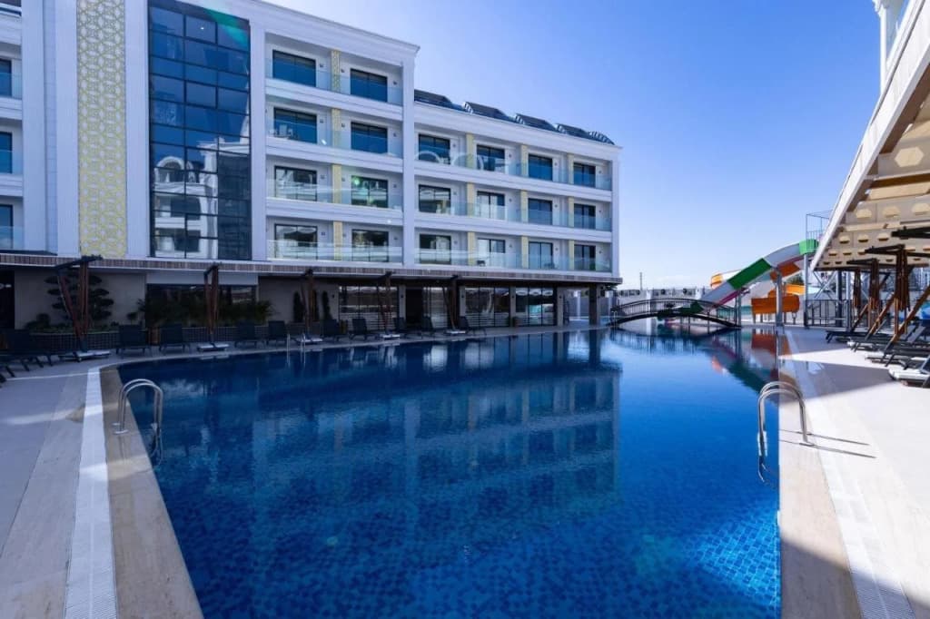 Hotel photo 1
