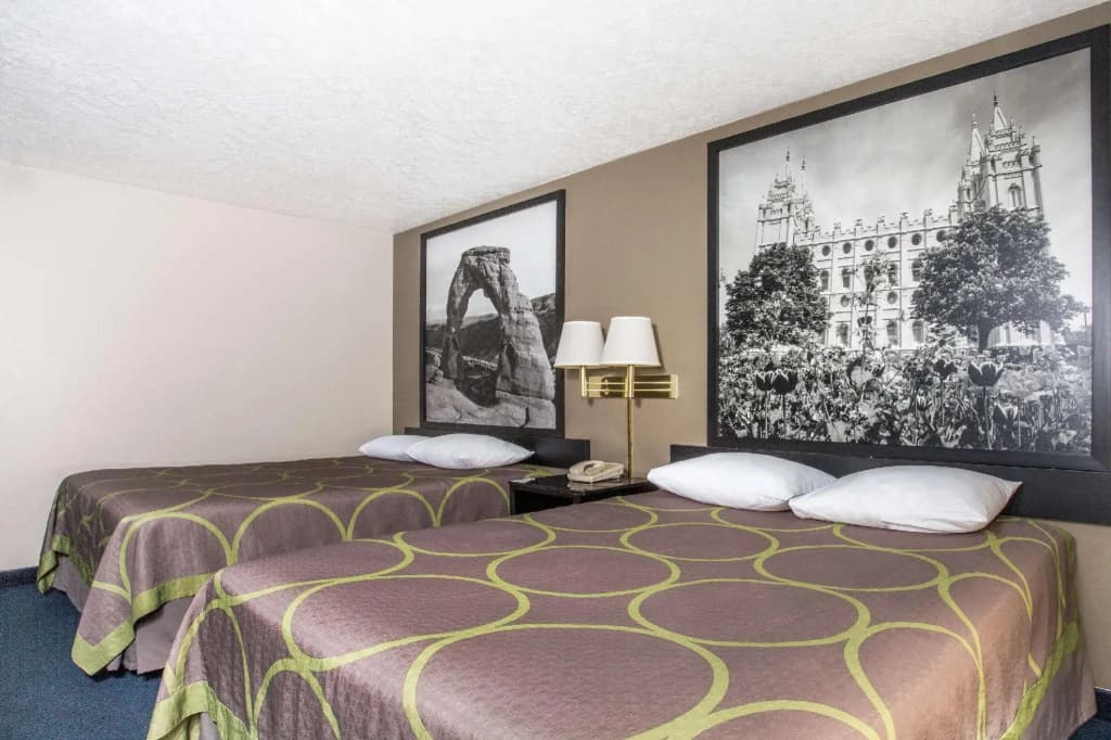 Sextuple Suite