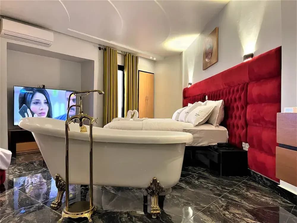 Royal room