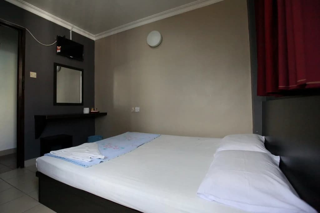 Economy Double room full double bed