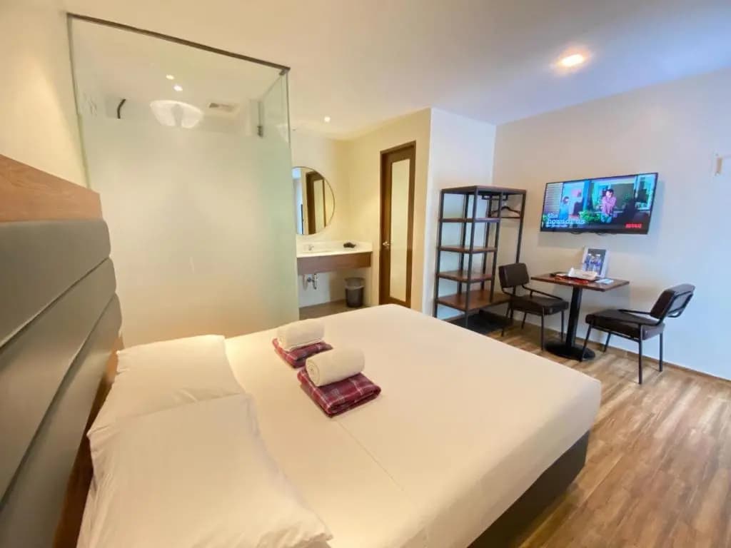 Deluxe Double room with garden view full double bed