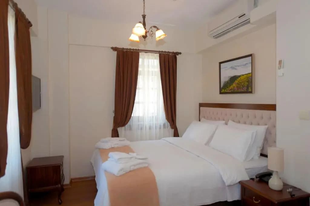 Standard Double room with garden view full double bed