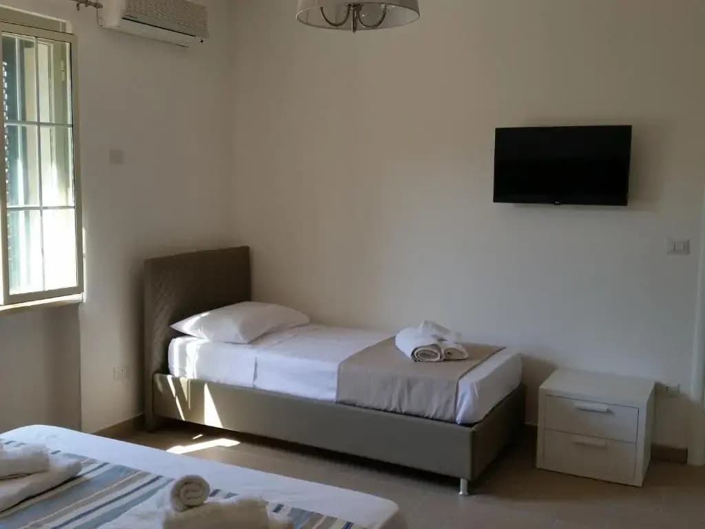 Comfort room
