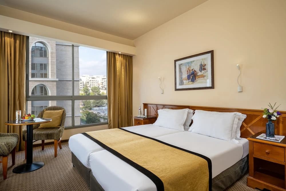 Superior Double room with balcony and with city view full double bed
