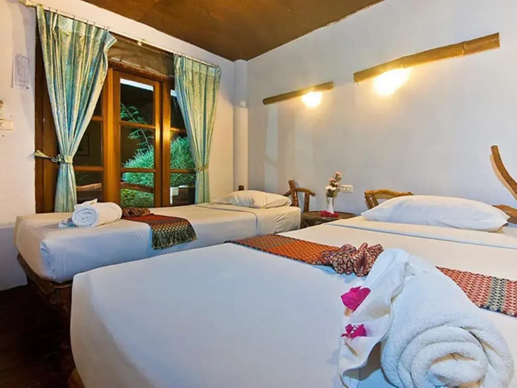 Building Double room with garden view twin beds