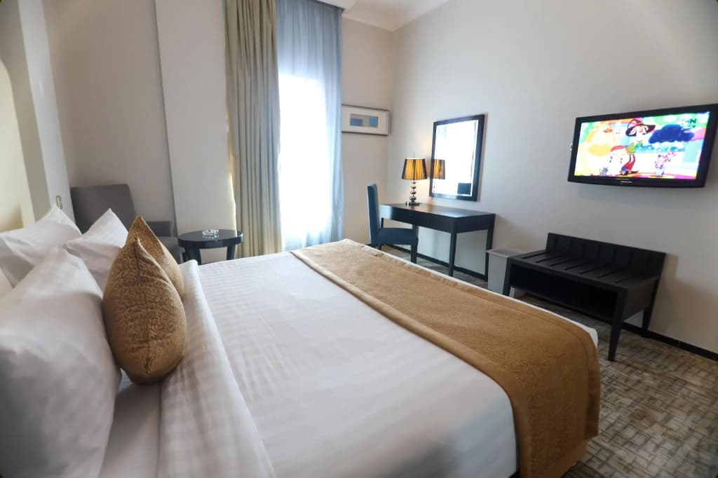 Platinum Park Deluxe Double room full double bed