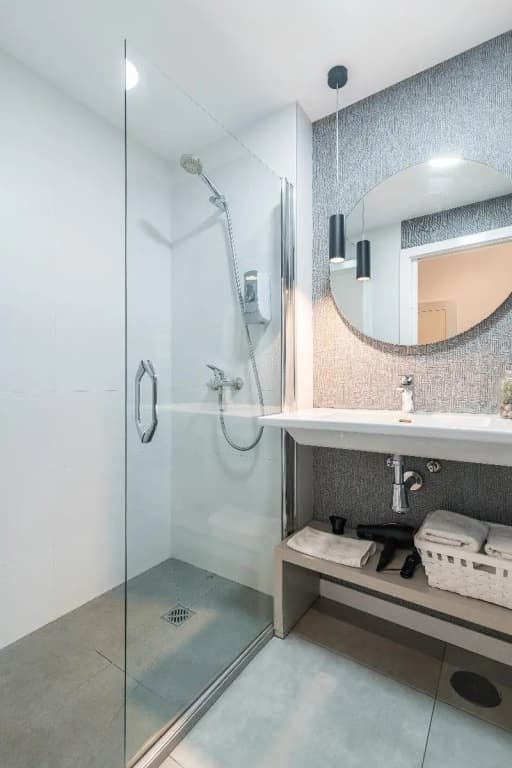 1 Bedroom Quadruple Apartment