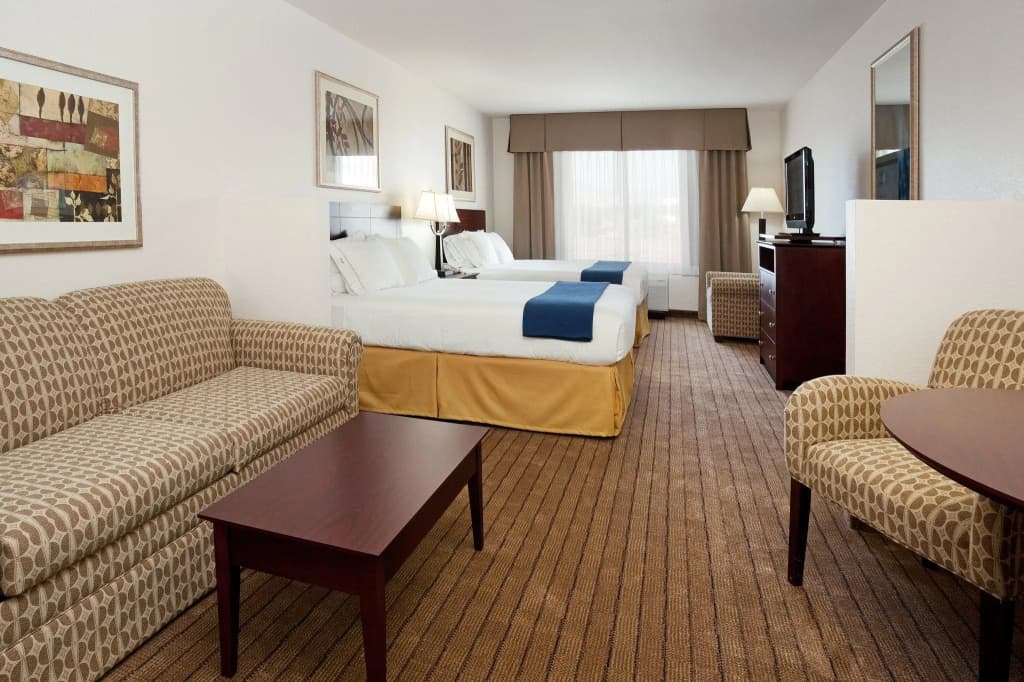 Quadruple Suite