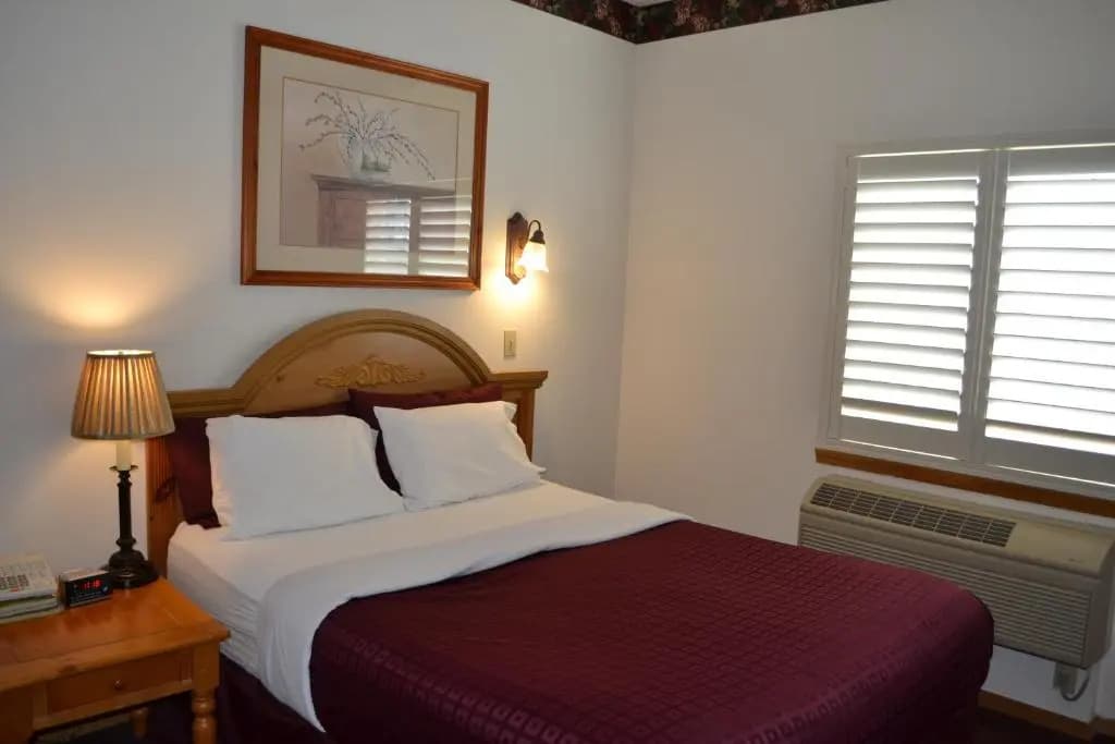 Standard Double room full double bed