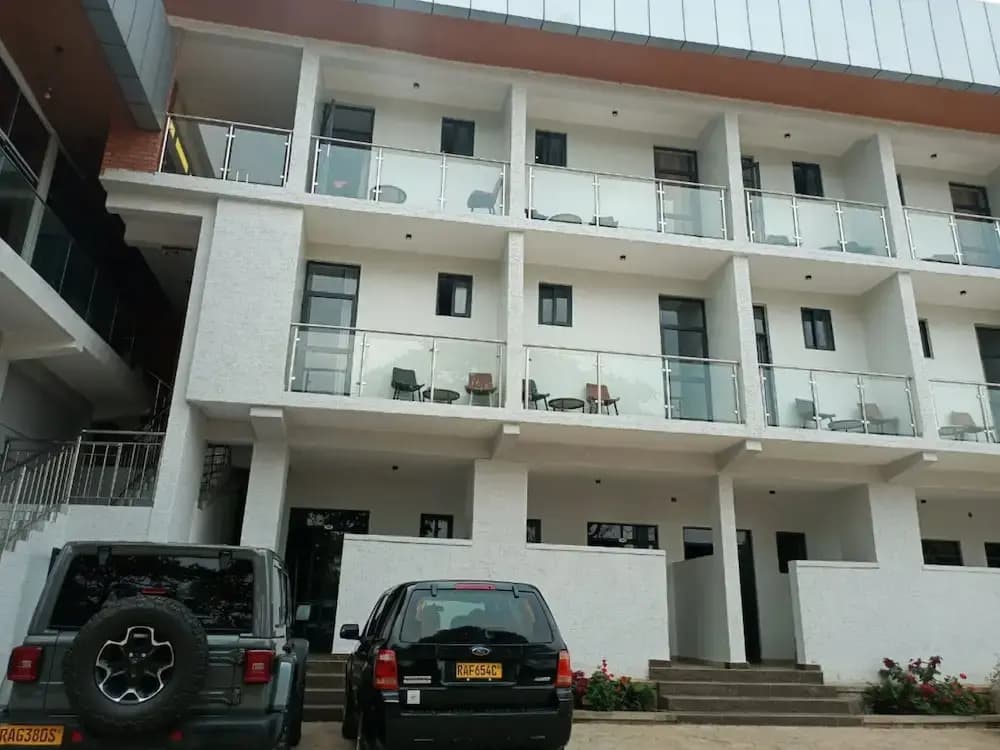 Hotel photo 1