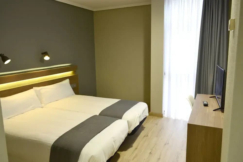 Economy room
